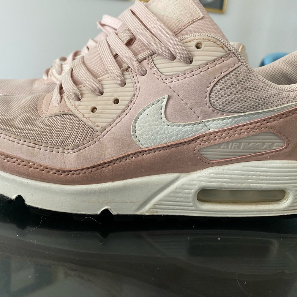 Nike Air Max Pink Sneakers